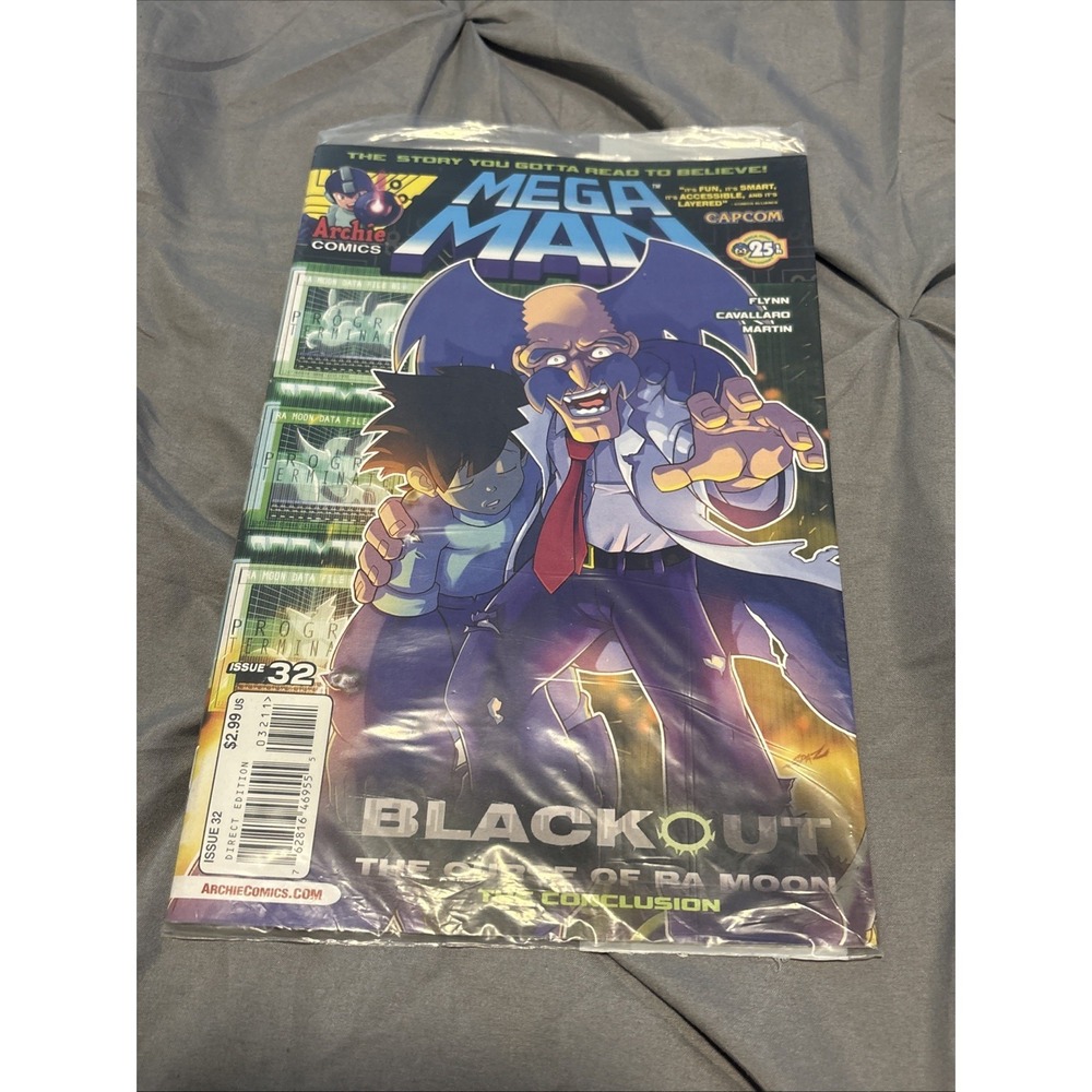 Mega Man #32 Comic Book - Archie Capcom - Newsstand UPC Variant - Low Print Run!